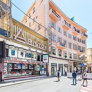  Appartamento Gaudio Flat Near Ariston Theater By Wonderful Italy Italia